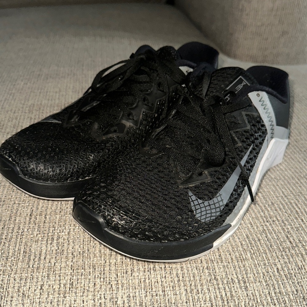 Men’s Nike Metcon 6 Size 9